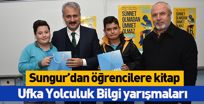 Sungur’dan-öğrencilere-kitap.jpg