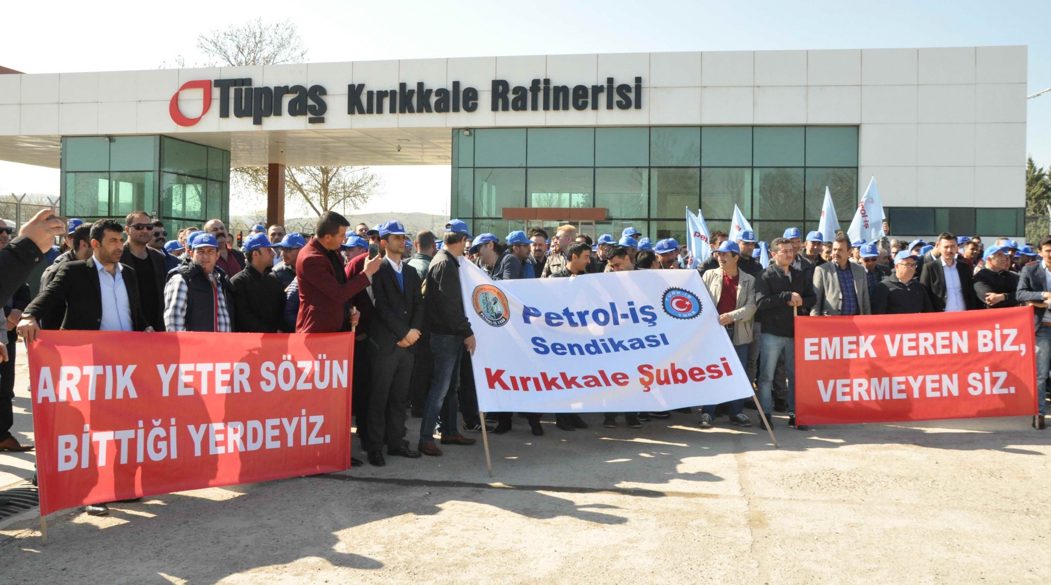 TÜPRAŞ’ta-iş-bırakma-eylemi-2.jpg