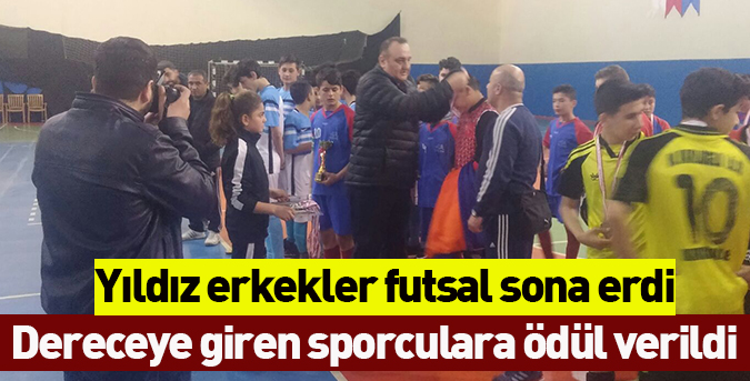 Yıldız-erkekler-futsal-sona-erdi.jpg